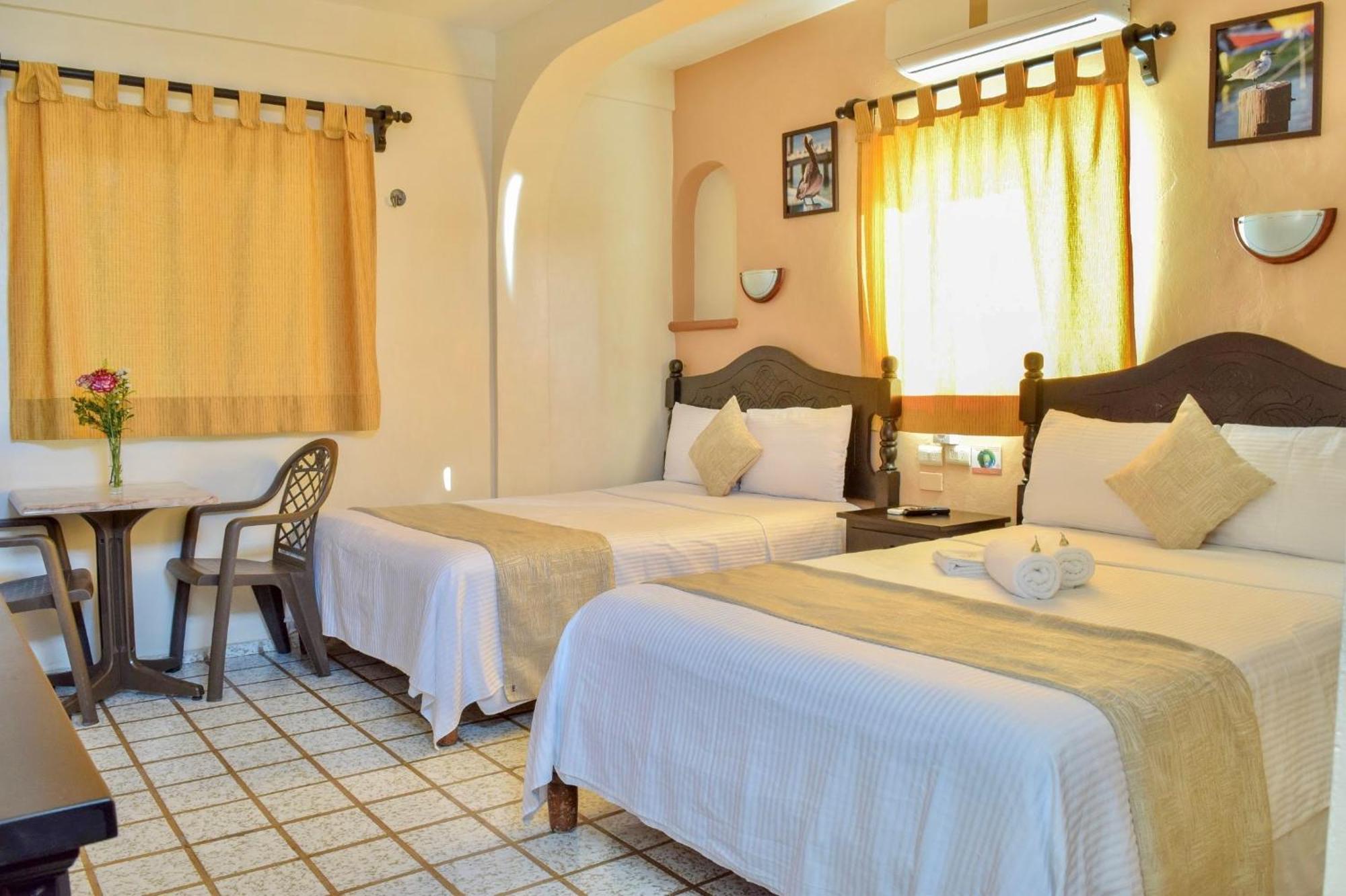 Hotel Bucaneros Isla Mujeres Exterior foto